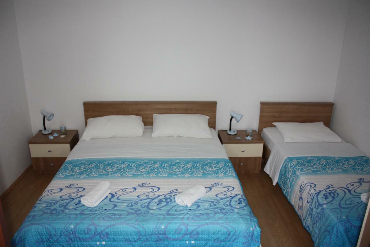 Apartmani Mila Starigrad Paklenica Zewnętrze zdjęcie