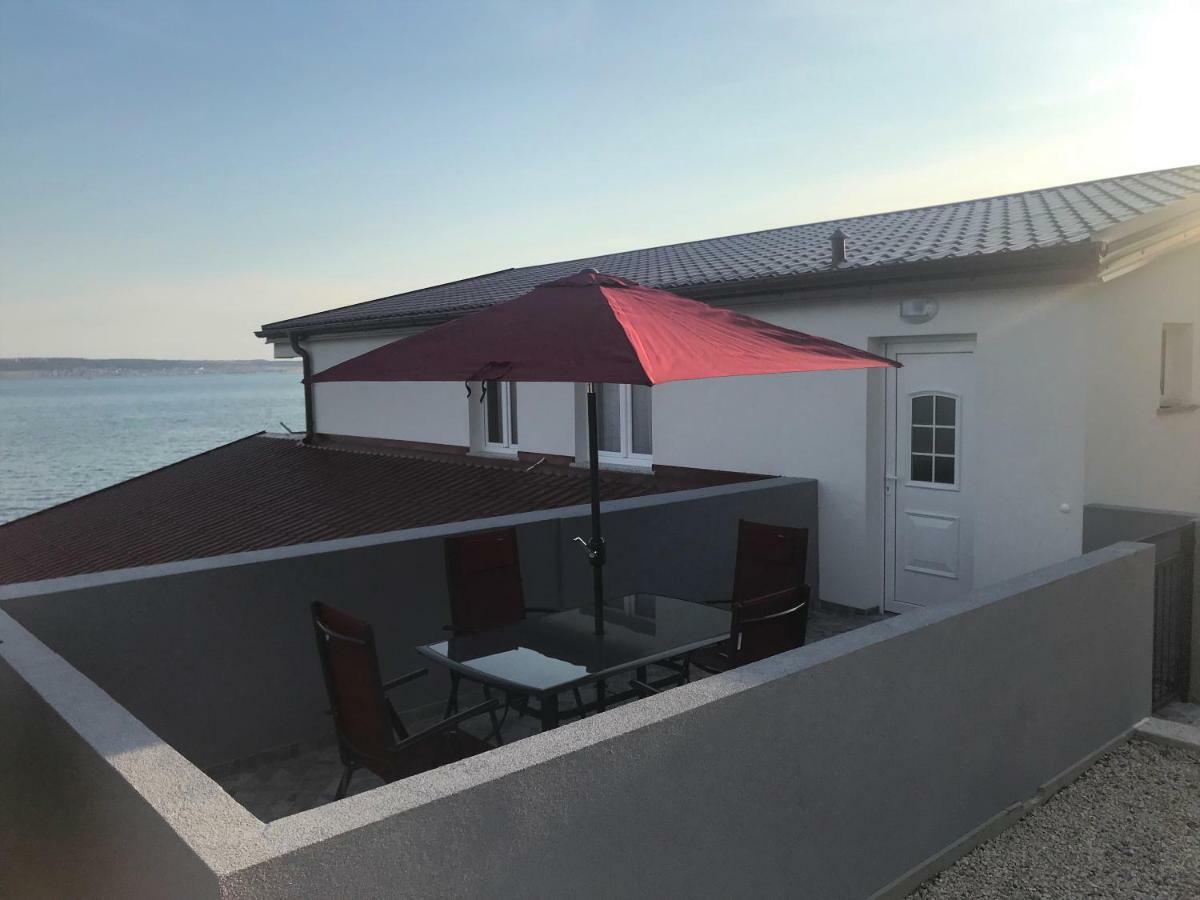 Apartmani Mila Starigrad Paklenica Zewnętrze zdjęcie
