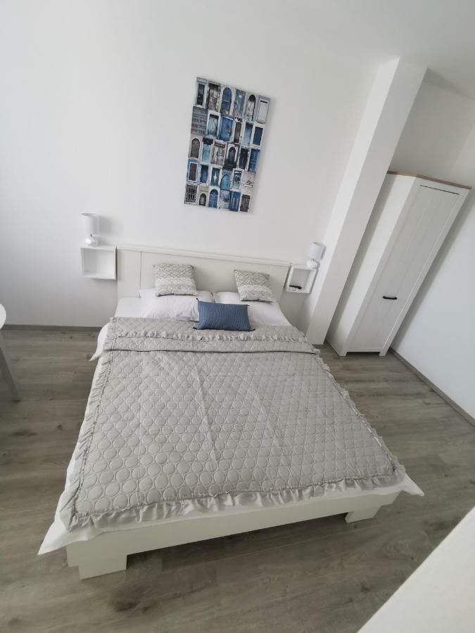 Apartmani Mila Starigrad Paklenica Zewnętrze zdjęcie