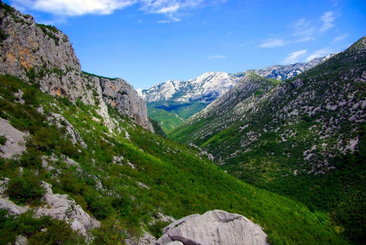 Apartmani Mila Starigrad Paklenica Zewnętrze zdjęcie